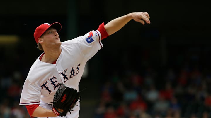 Rangers' Detwiler to DL, Fujikawa designated for assignment