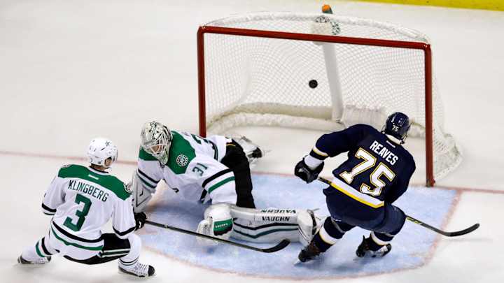 Backes, Allen lead Blues to 3-0 win over Stars