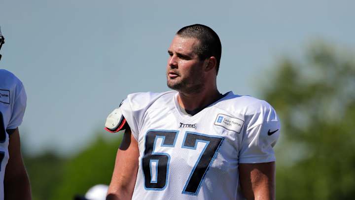 Titans trade veteran guard Andy Levitre to Atlanta Falcons