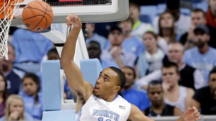 No. 9 North Carolina dominates 1st half, tops Davidson 98-65