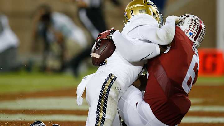 Owusu, McCaffrey lead No. 15 Stanford past No. 18 UCLA 56-35