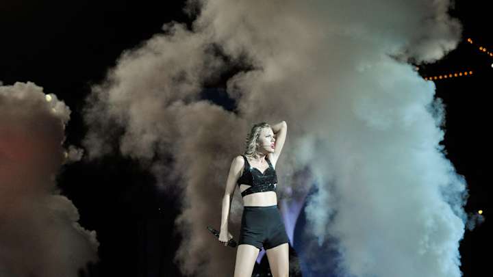 Now contenders, Astros reschedule Taylor Swift concert around playoffs