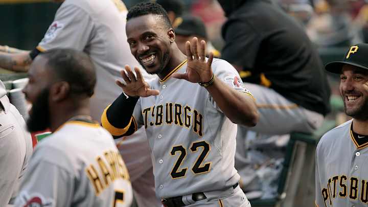 Watch fans' meeting with McCutchen from their mom's point of view