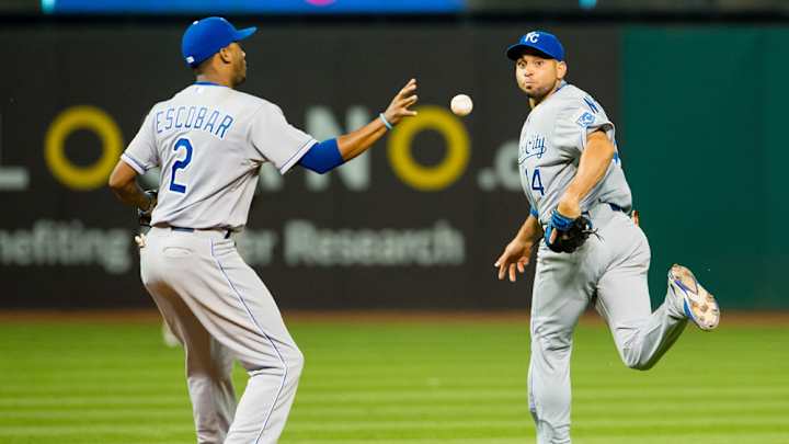 Watch: Royals team up for one of season’s best defensive plays