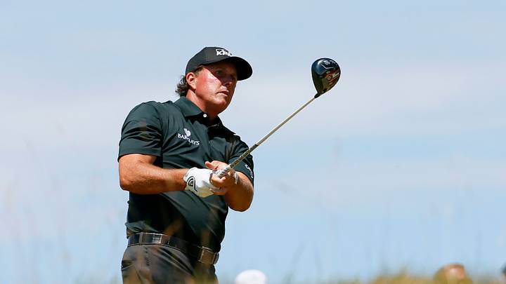 Mickelson refuses to comment on money-laundering allegations