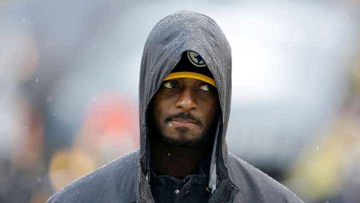 Ex-NFL star Plaxico Burress accused of failing to pay taxes