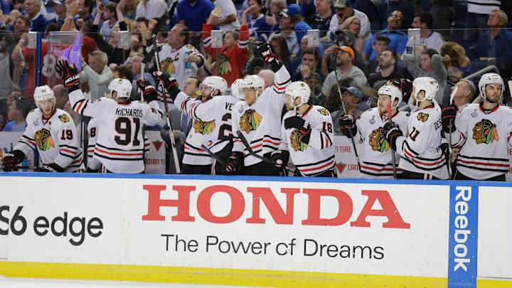 Blackhawks fans unhappy with Lightning ticket policy