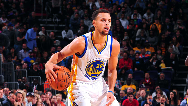 Curry scores 41 points, Warriors pour in 3s to go 17-0