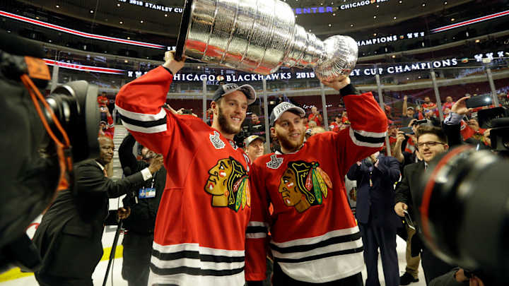 The Latest: Chicago parade to honor Blackhawks' Stanley Cup