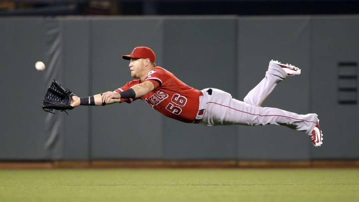 Smith upset over glove, self in Angels loss