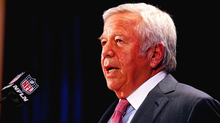 Robert Kraft takes diplomatic route, won't appeal Deflategate punishment