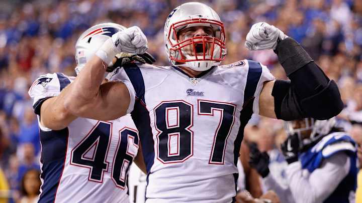 Rob Gronkowski responded to the Deflategate report by flexing Rob Gronkowski responded to the Deflategate report by flexing