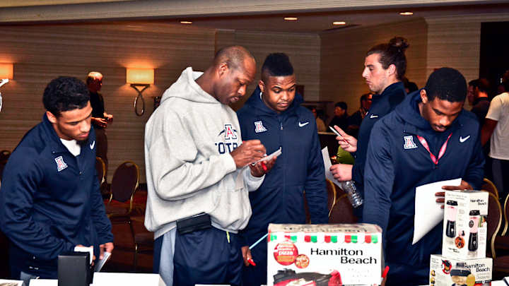 Happy holidays! A look at the best of bowl swag