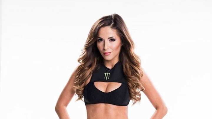 Wednesday's A.M. Hot Clicks: Mayra Tinajero; Eight-Year-Old Dance Queen