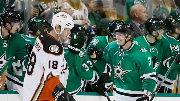 Roussel's goal caps Stars' comeback in 4-3 win over Ducks Roussel's goal caps Stars' comeback in 4-3 win over Ducks
