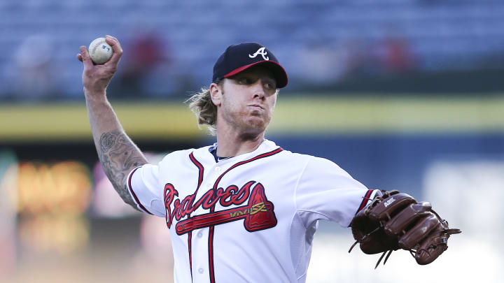Braves' Foltynewicz hospitalized with blood clots in arm