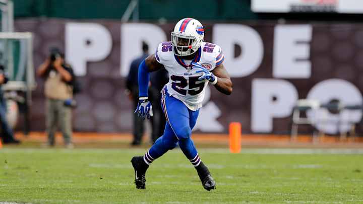 Report: Titans sign safety Da'Norris Searcy to four-year deal