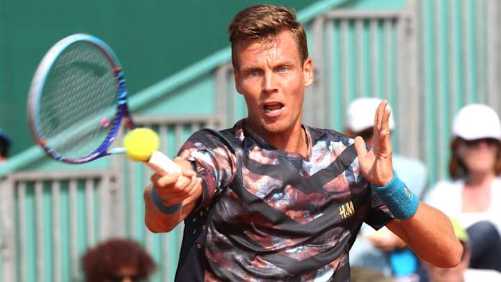 Berdych reaches Monte Carlo semifinals after Raonic retires