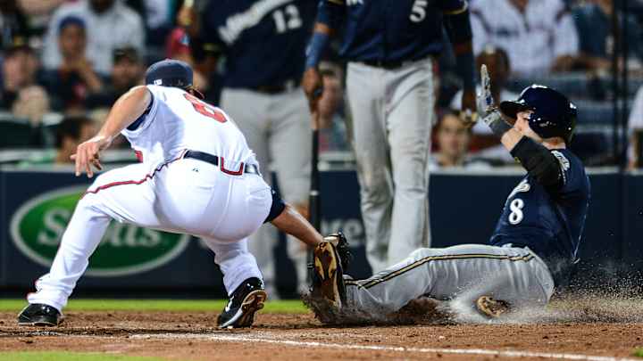 Braun powers Brewers to easy win over Braves