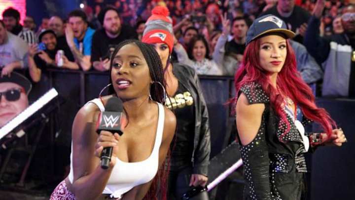 WWE teases Patriots fans over coin flip during Divas match WWE teases Patriots fans over coin flip during Divas match