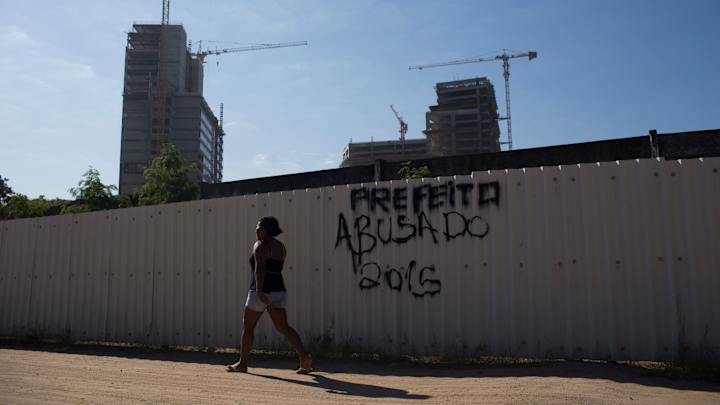 Holdouts: Slum resists eviction in shadow of Olympic Park
