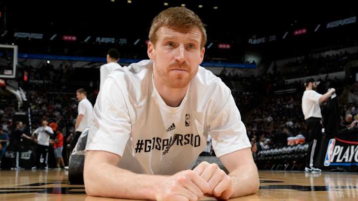 Spurs' Matt Bonner took over the Twitter account of his hometown deli
