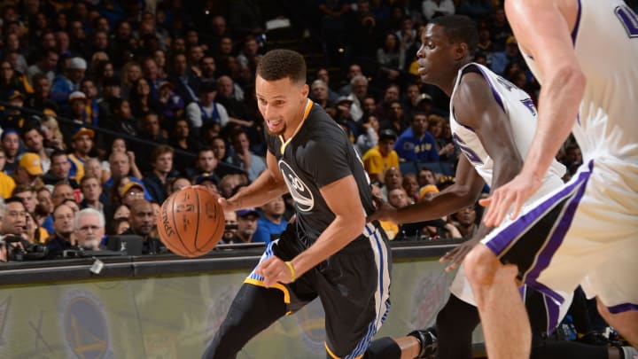Warriors beat down Kings, extend record win streak to 18