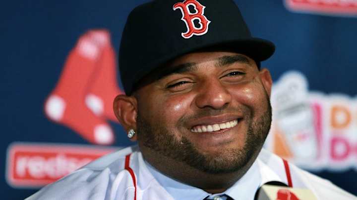 Watch Pablo Sandoval nail seated half court shots Watch Pablo Sandoval nail seated half court shots