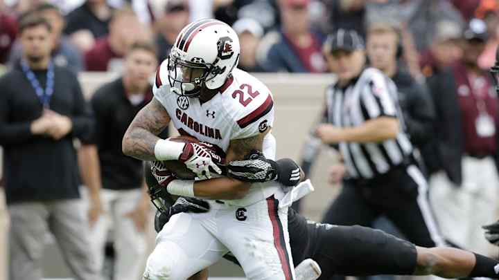 Freshman Murray leads Texas A&M in 35-28 win over S Carolina