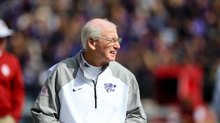 Campus Clicks: Snyder apologizes to Kansas State students, Arizona complains about late kickoffs