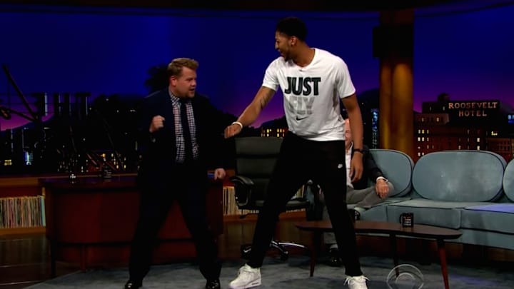 Video: Anthony Davis teaches James Corden how to 'Nae Nae'