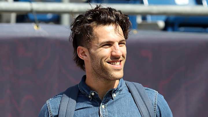 Dude Perfect takes on lacrosse trick shots with MLL All-Star Paul Rabil Dude Perfect takes on lacrosse trick shots with MLL All-Star Paul Rabil