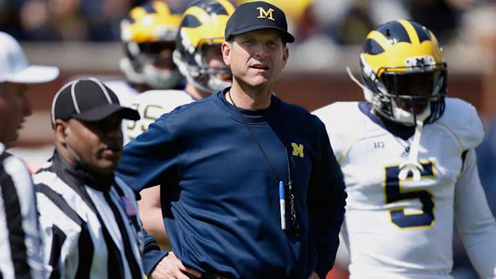 Jim Harbaugh stops by Michigan ultimate frisbee practice