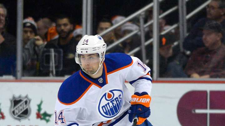 Oilers' Eberle out 4-6 weeks with a shoulder injury