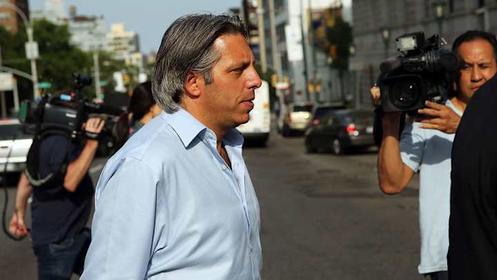 Report: Marketing executive Davidson looking for deal in FIFA investigation