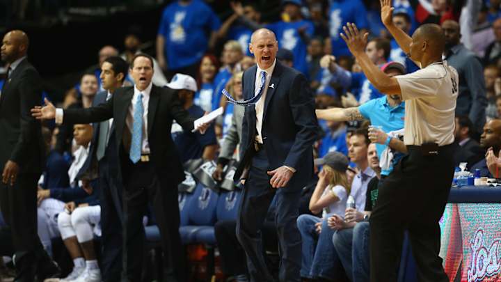 Mavs' Carlisle fined $25,000 for criticizing refs after loss