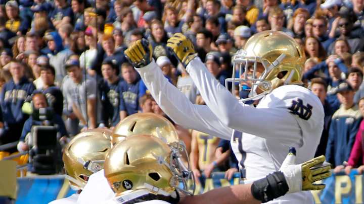 Kizer throws for 5 TDs, No. 8 Notre Dame tops Pitt 42-30 Kizer throws for 5 TDs, No. 8 Notre Dame tops Pitt 42-30