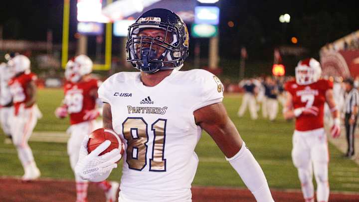 Turnovers, big plays help Hoosiers hold off FIU 36-22