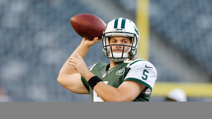 Saints sign QB Matt Flynn, backup Luke McCown (back) out for season