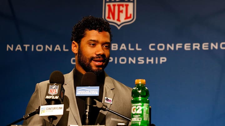 Belichick: Russell Wilson reminds me of watching Roger Staubach