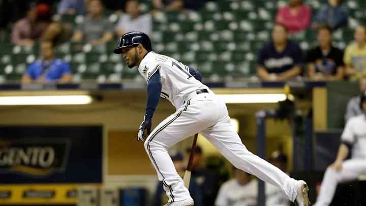 Brewers trade Luis Sardinas to Mariners for Ramon Flores