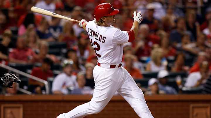 Votto's shot, Leake's arm pace Reds past Cardinals 4-0