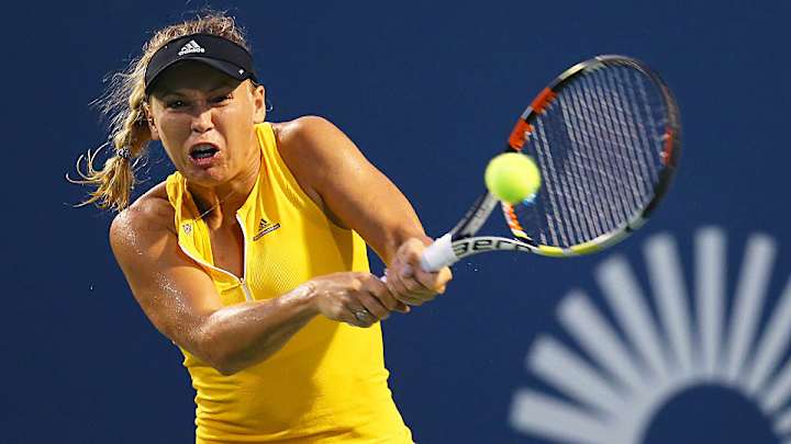 Wozniacki advances past Riske in second round of Connecticut Open