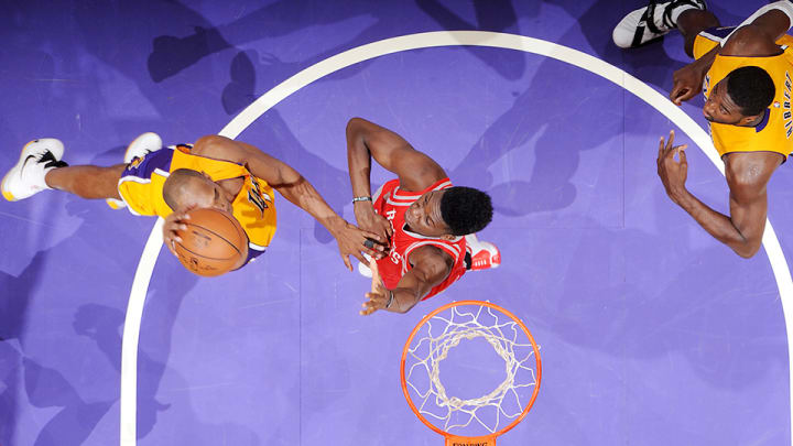 Watch: Kobe Bryant soars for dunk on Clint Capela, Dwight Howard laughs