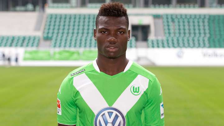Wolfsburg midfielder Junior Malanda killed in car crash at 20 years old