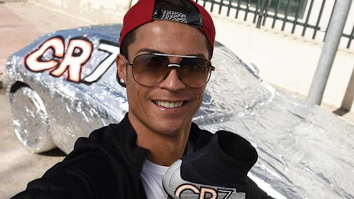 Nike covered a soccer player's car in tin foil to promote Ronaldo's shoes Nike covered a soccer player's car in tin foil to promote Ronaldo's shoes