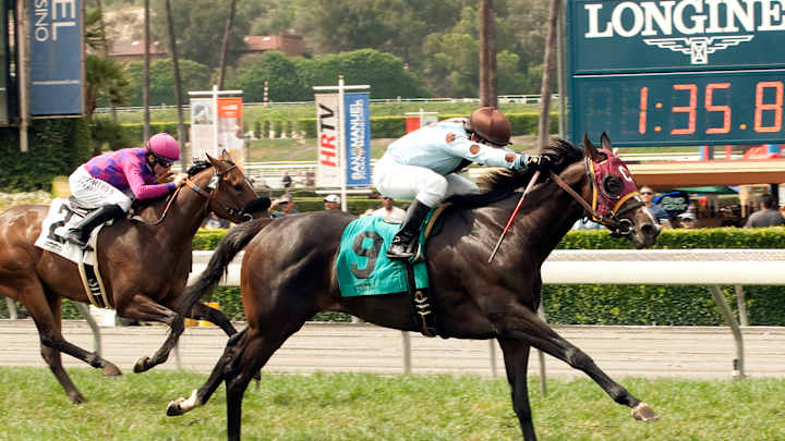 Hard Aces wins $500,000 Gold Cup at Santa Anita