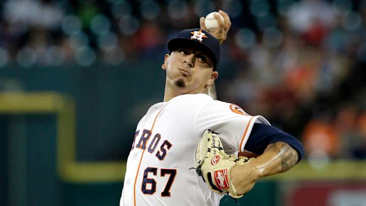 Altuve helps Astros sweep Royals with 6-5 win