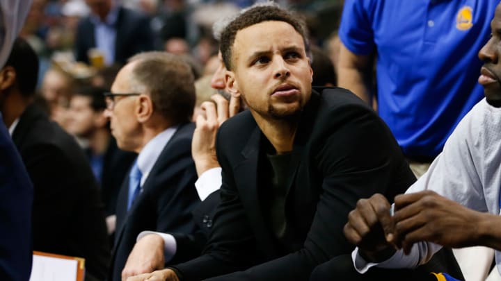 Stephen Curry (bruised leg) to miss second straight game Thursday