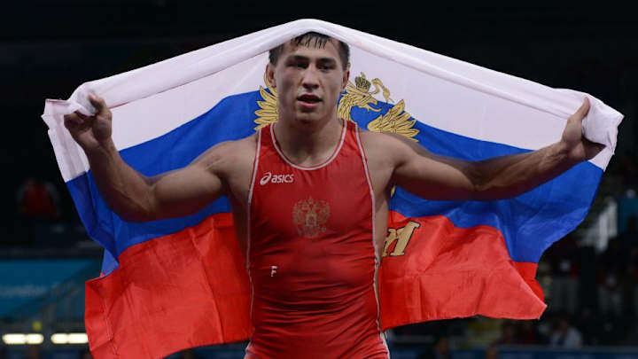 Americans play wrong anthem for Russian gold medal-winning wrestler